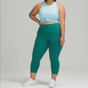 Lululemon Wunder Train High Rise Crop 23” Size 8